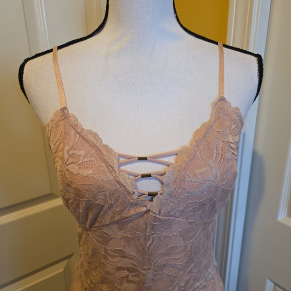 GUESS PINK SLIP DRESS, SIZE M - Picture 10 of 11